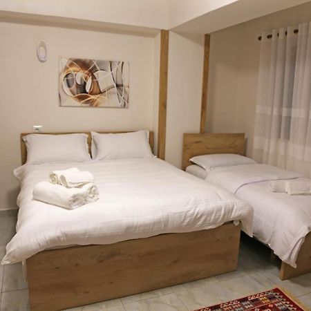 Modern Marvel Apartment Krujë Esterno foto